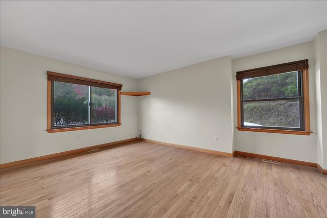 509 E SECOND MOUNTAIN RD, Orwigsburg, PA 17961