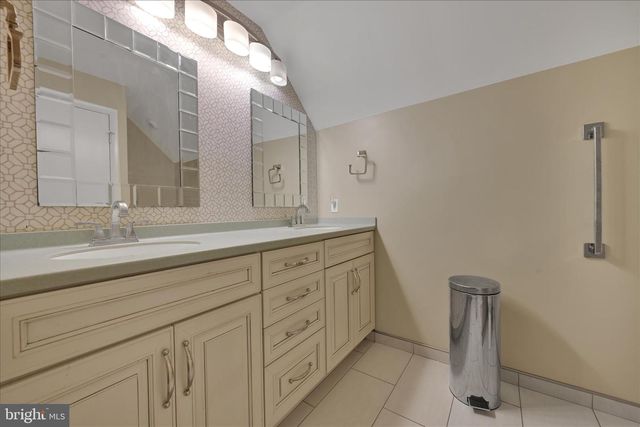 509 E SECOND MOUNTAIN RD, Orwigsburg, PA 17961