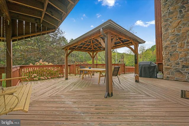 509 E SECOND MOUNTAIN RD, Orwigsburg, PA 17961