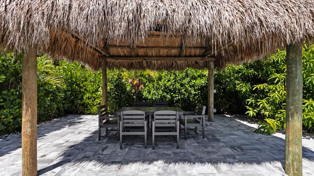 112 SE 14th Street, Deerfield Beach, FL 33441