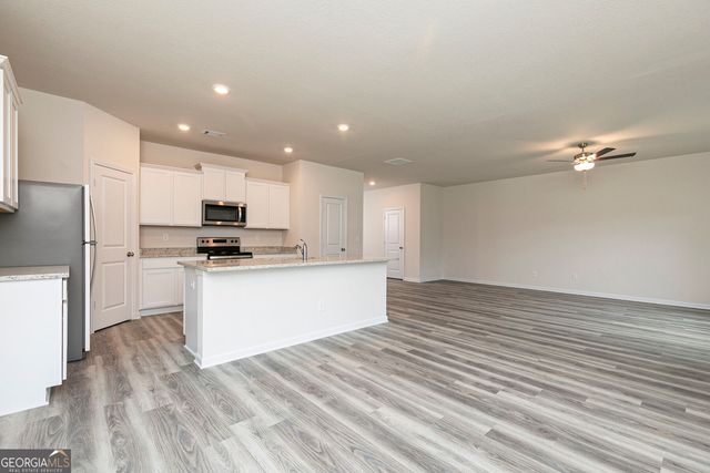 391 Sand Dune Way, Conyers, GA 30013
