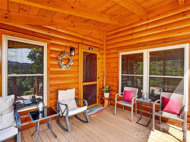 364 Rock Creek Road, Zirconia, NC 28790