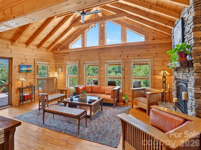 364 Rock Creek Road, Zirconia, NC 28790