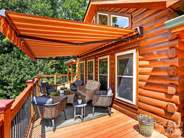 364 Rock Creek Road, Zirconia, NC 28790
