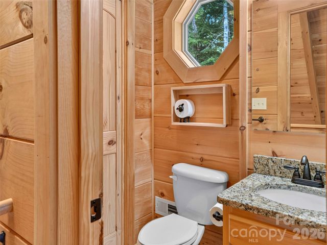 364 Rock Creek Road, Zirconia, NC 28790