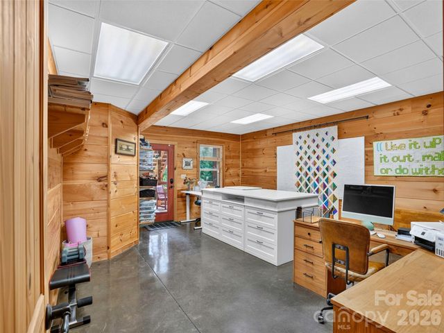 364 Rock Creek Road, Zirconia, NC 28790