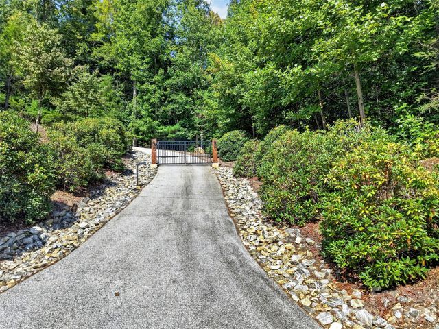 364 Rock Creek Road, Zirconia, NC 28790