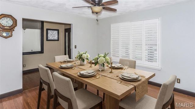 124 Taylor Lake Dr, Troy, IL 62294