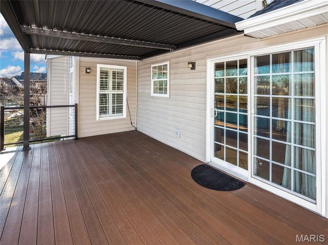 124 Taylor Lake Dr, Troy, IL 62294