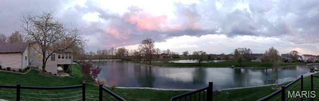 124 Taylor Lake Dr, Troy, IL 62294