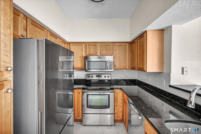 31 High Street 4104, East Hartford, CT 06118