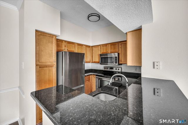 31 High Street 4104, East Hartford, CT 06118