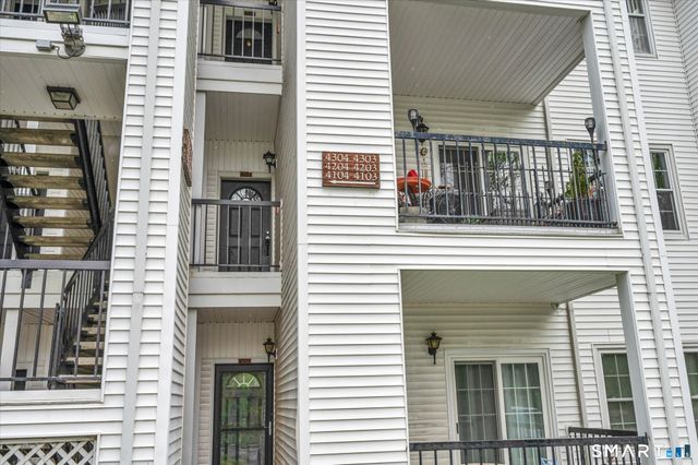 31 High Street 4104, East Hartford, CT 06118
