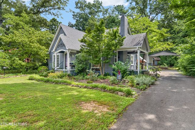 1049 Mitchell Ave, Cookeville, TN 38501