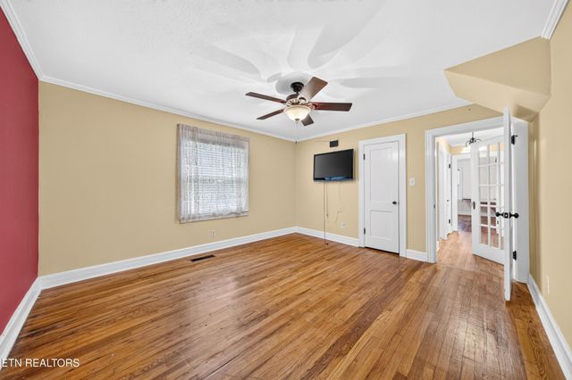 1049 Mitchell Ave, Cookeville, TN 38501
