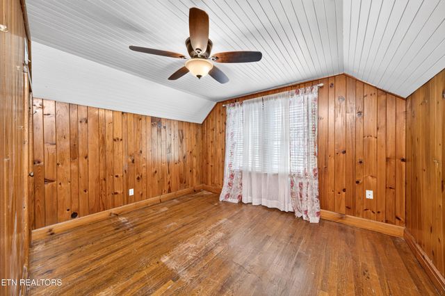 1049 Mitchell Ave, Cookeville, TN 38501