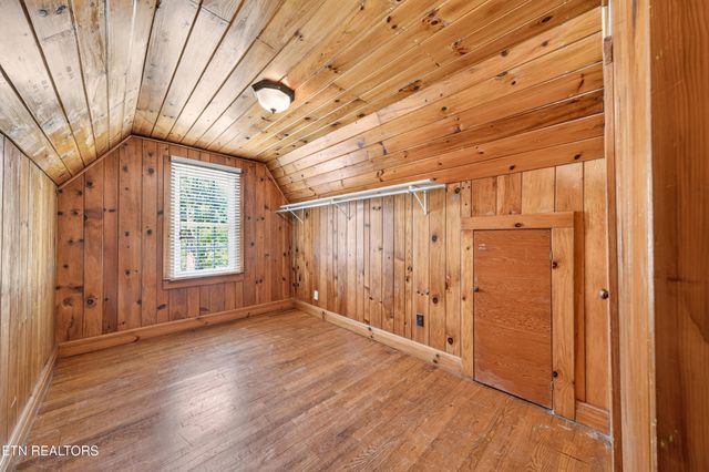 1049 Mitchell Ave, Cookeville, TN 38501