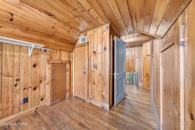 1049 Mitchell Ave, Cookeville, TN 38501