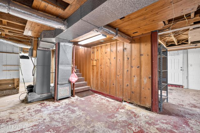 1049 Mitchell Ave, Cookeville, TN 38501