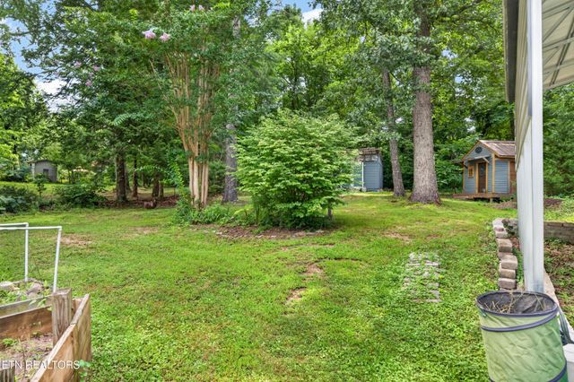 1049 Mitchell Ave, Cookeville, TN 38501