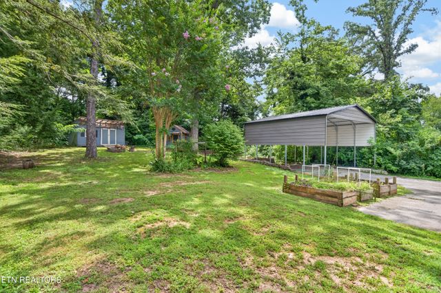1049 Mitchell Ave, Cookeville, TN 38501