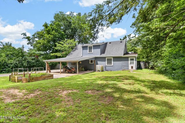 1049 Mitchell Ave, Cookeville, TN 38501