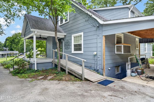 1049 Mitchell Ave, Cookeville, TN 38501