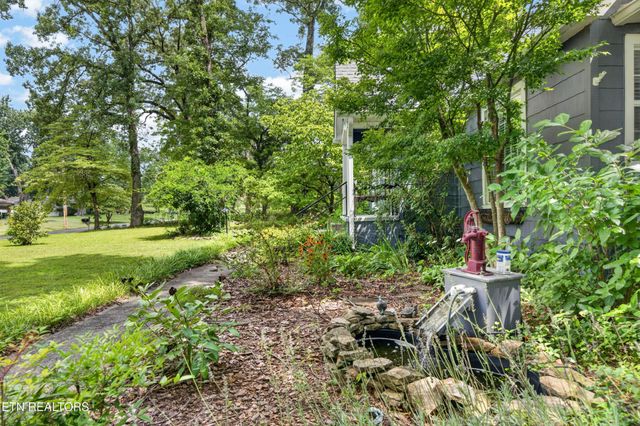 1049 Mitchell Ave, Cookeville, TN 38501