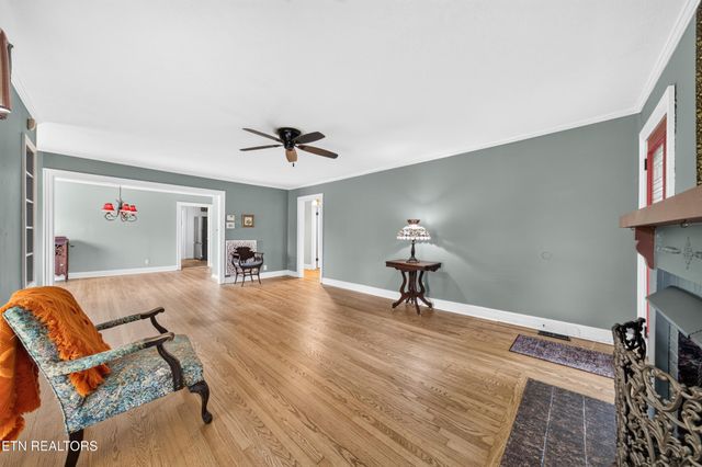 1049 Mitchell Ave, Cookeville, TN 38501