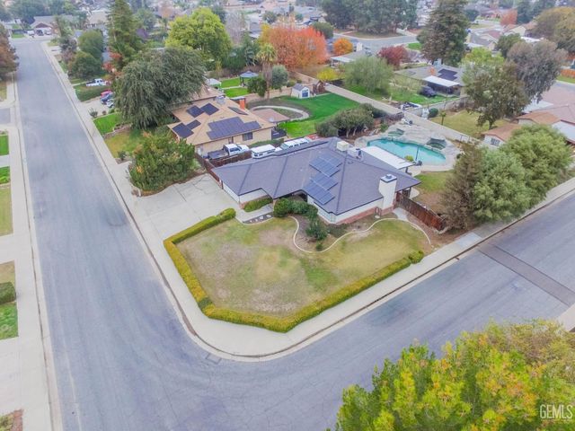 13400 Frenchglen Avenue, Bakersfield, CA 93314