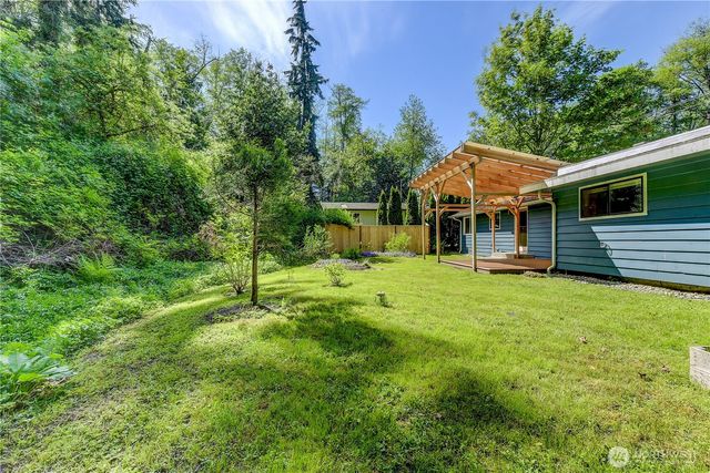 1010 Main Street, Edmonds, WA 98020