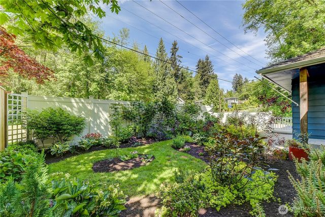 1010 Main Street, Edmonds, WA 98020