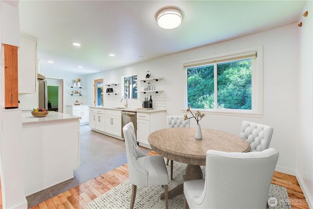 1010 Main Street, Edmonds, WA 98020