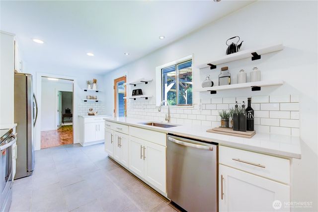 1010 Main Street, Edmonds, WA 98020