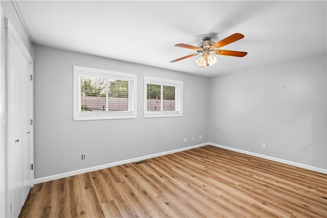 574 S Sang Avenue, Fayetteville, AR 72701