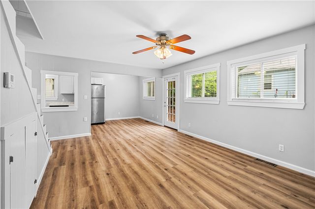 574 S Sang Avenue, Fayetteville, AR 72701