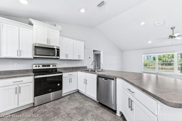 717 Gelaso Street SW, Palm Bay, FL 32908