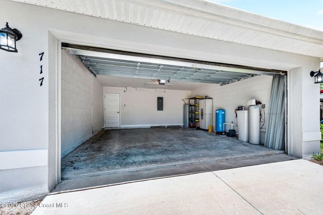 717 Gelaso Street SW, Palm Bay, FL 32908