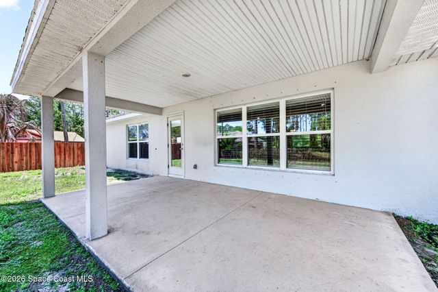 717 Gelaso Street SW, Palm Bay, FL 32908