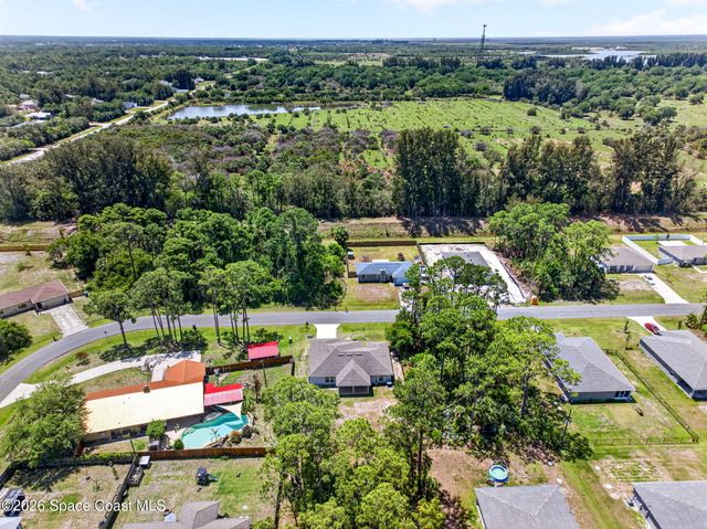 717 Gelaso Street SW, Palm Bay, FL 32908