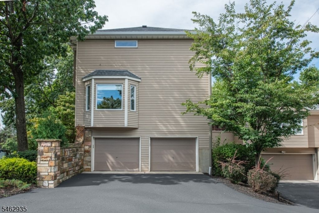 149 Clarken Dr, West Orange Twp., NJ 07052 — photo 2