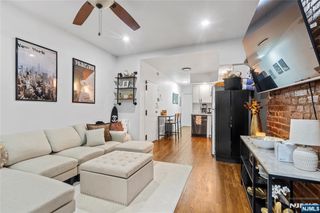 422 Grand Street 4, Hoboken, NJ 07030