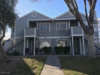 1983 COSMIC Drive 193, Las Vegas, NV 89115