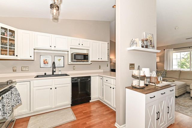 S83W19560 Apollo DRIVE, Muskego, WI 53150