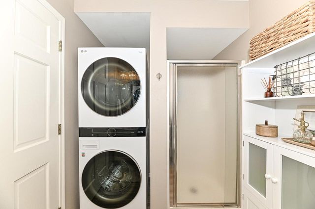 S83W19560 Apollo DRIVE, Muskego, WI 53150