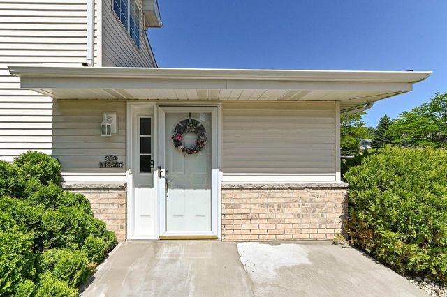 S83W19560 Apollo DRIVE, Muskego, WI 53150