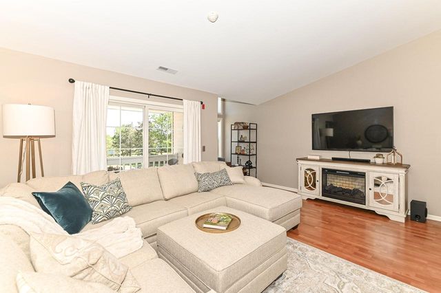 S83W19560 Apollo DRIVE, Muskego, WI 53150