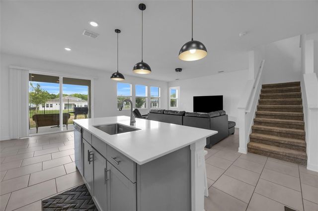 4519 HILLINGDAM ROAD, Davenport, FL 33837