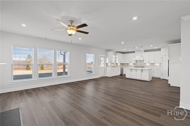 363 Aidens Bluff, Hoschton, GA 30548