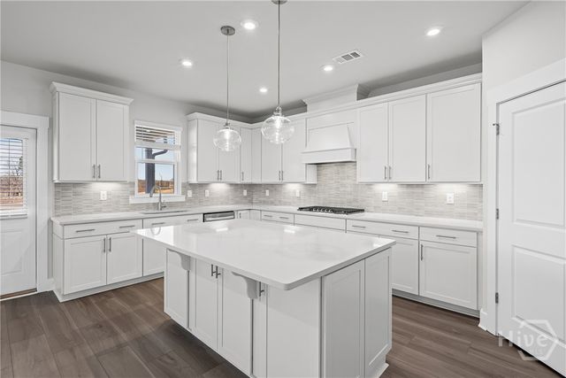 363 Aidens Bluff, Hoschton, GA 30548